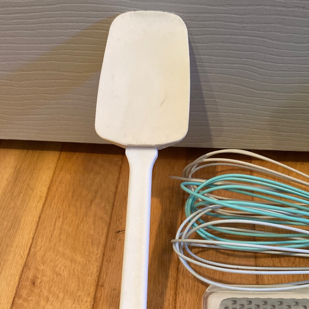 EUC Kitchen Utensils - Picture 5 of 5